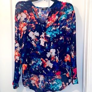 🌼A.N.A. Brand sheer floral long sleeve  blouse🌼